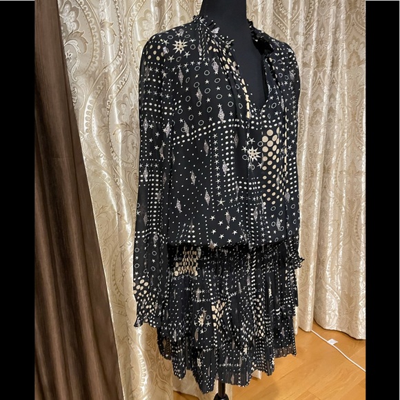 Dress - Picture 5 of 13